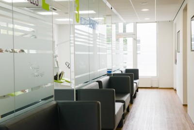 Wachtruimte behandelkamer
WiFi aanwezig